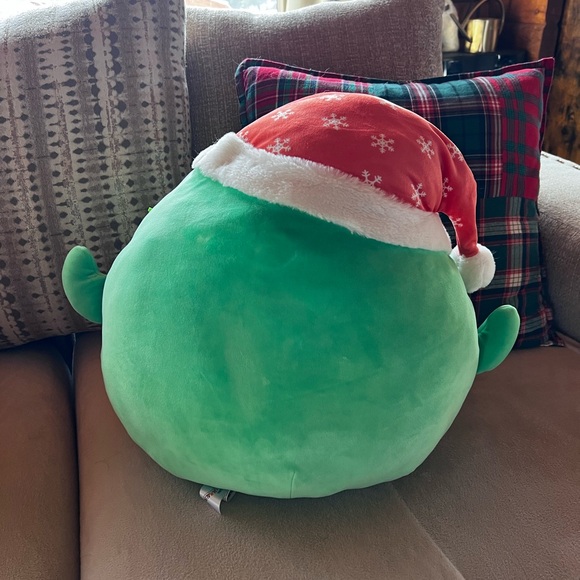 Maritza - Squishmallow's Christmas Cactus - Picture 3 of 6